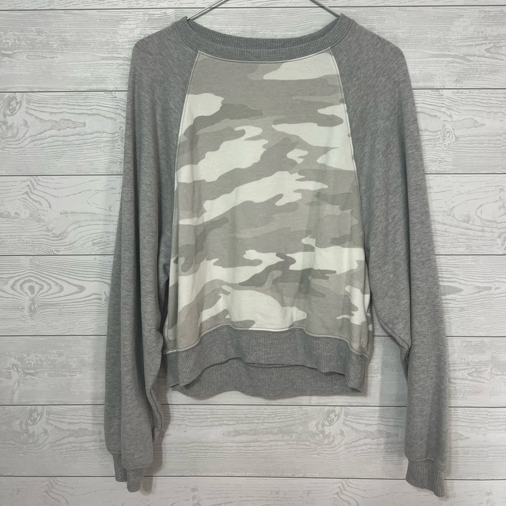 American Eagle Gray Camo Sweatshirt- Women’s Small